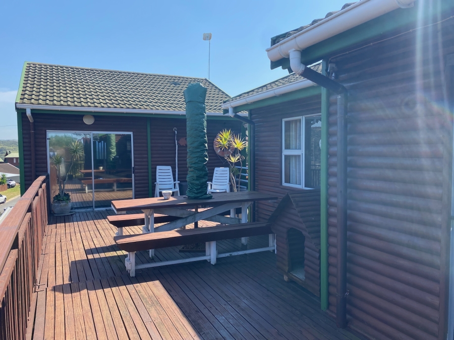 7 Bedroom Property for Sale in Cintsa East Eastern Cape